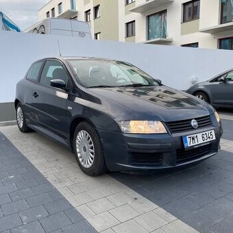 Fiat stilo 1.4 70kW klima/tempomat, edice Racing