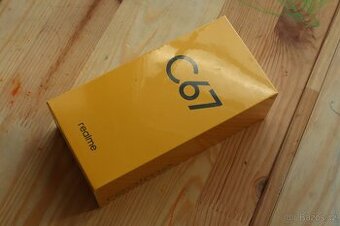 Chytrý telefon Realme 12 Pro a Realme C67 za skvělou cenu