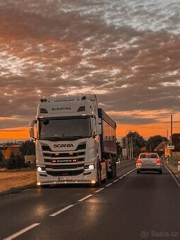 Řidič MKD - souprava Scania + STAS