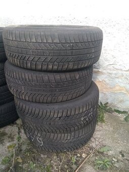 Prodám zimní gumy Continental 235/55 R18 DOT 3823