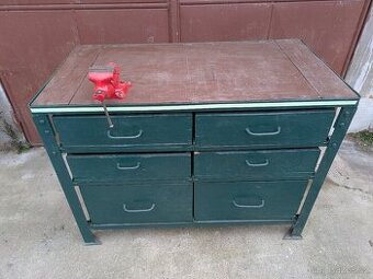 Pracovní dílenský stůl se svěrákem York