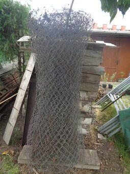 drátěný plot-starší - levně, 1,6 metrů x 9m