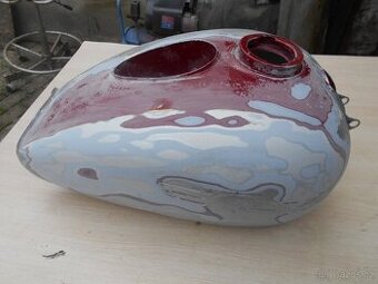 Jawa 250 pérák FJ nádrž