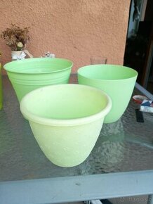 Nové a zánovní obaly na květínace