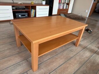 Konferenční stolek z masivu