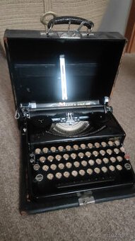 Historický psací stroj Mirsa Ideal (U.S. MIRSA IDEAL)