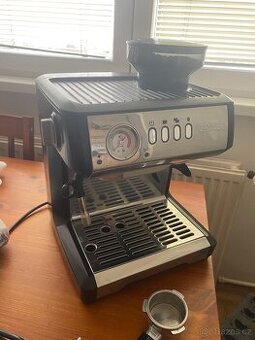 Pákový kávovar graef s mlýnkem a příslušenstvím