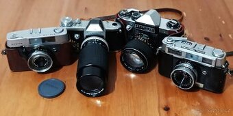 FOTO konvolut - MAMIYA. CONTAX, PRAKTICA