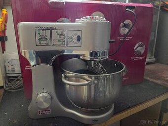 Robot kuchyňský 4900 Kč