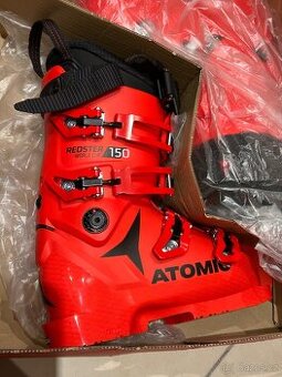 SLEVA Dětské lyžáky Atomic 22/22.5