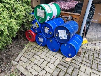 Daruji za odvoz 60L sudy od oleje.