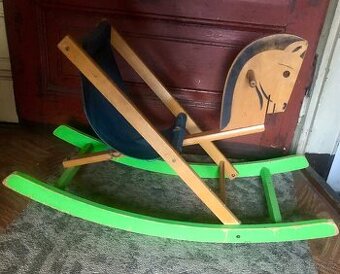 Retro houpací koník