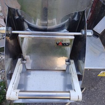 Škrabka brambor 1 náplň 6 kg