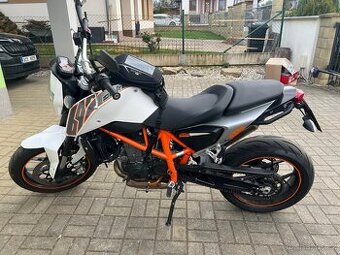 Prodám KTM DUKE 690 2013 50 kW