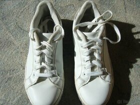 Prodám dívčí vycházkové boty - 1