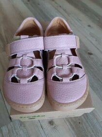 Froddo sandale vel. 31 pink nove