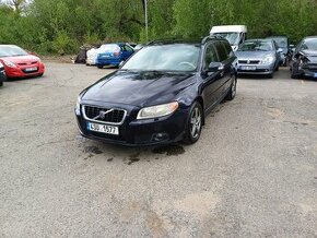 VOLVO V70 2.0D 100kw  rok 2008 - 1