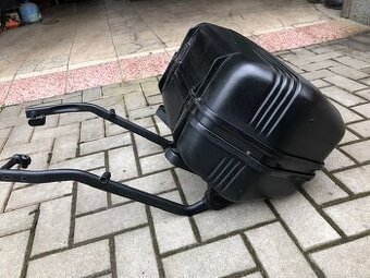 Honda CN 250 Helix prodám nosič + kufr