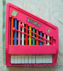 Dětský hudební nástroj piano, xylofon kus 200,-