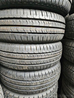 215/70R15C 109/107S Roadian CT8 NEXEN