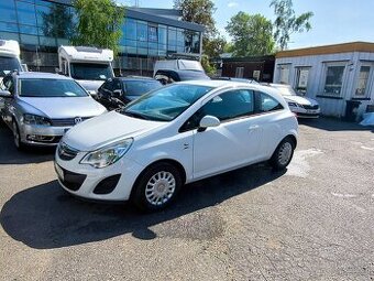Opel Corsa 1.4i 16V Active,75kw klima , tempomat T.Z