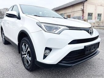 TOYOTA RAV-4 2.0i VALVEMATIC 4x4 2018 112KW WEBASTO TOP