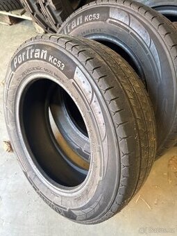 205/65R16C Kumho