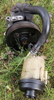 Servo čerpadlo - pumpa s nádobkou na Ford Mondeo MK4 a jiné