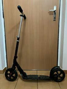 kolobezka, cerna, odpruzena za 4 000