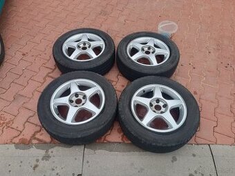 Alu kola R16