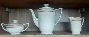 Porcelánový čajový servis z Božičan (Maier & Co.)