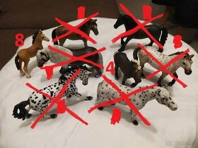 30. Koně zn. Schleich v hezkém stavu