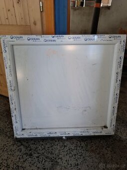 Plastové plné fixní okno 900x850MM, bílá barva