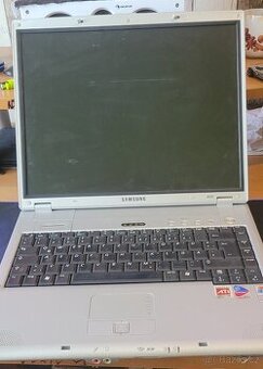 2X NOTEBOOK + PŘÍSLUŠENSTVÍ