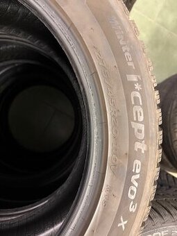Zimní pneu Hankook i-cept evo 3 -  R 20 Winter