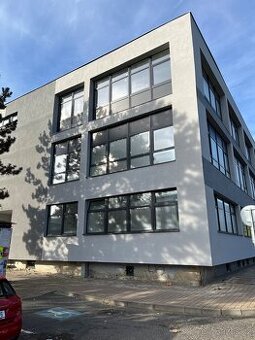 Pronájem kanceláře v Lounech ulice Husova