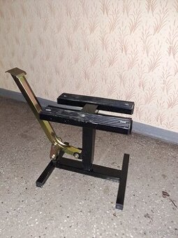 Stojan na motorku