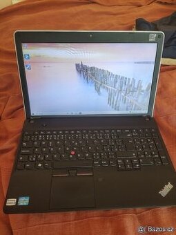 15,6" notebook HP; Intel i5 až 2,9ghz; 1gb grafika nvidia