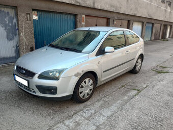 Ford Focus II 1.6 TDCi, 80 kW, hatchback, třídveřový - 1