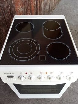 Elektrický sklokeramický sporák Privileg ( speciální edice )