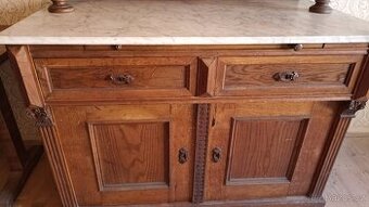 Starožitný nábytek