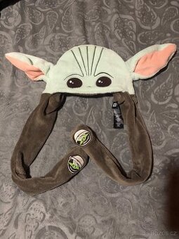 Čepice zimní Baby Yoda hýbací uši