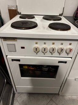 Za odvoz elektrický sporák Bauknecht