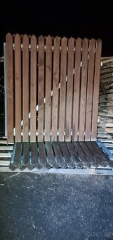 Dvoukřídlá brána