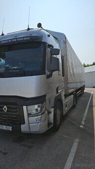 Nákladní souprava tahač Renault T 440, návěs Schwarzmuller