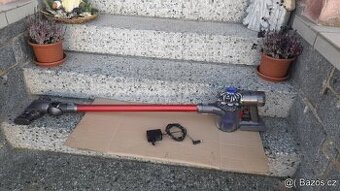 Kvalitní vysavač Dyson V6 V7