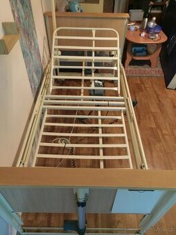 Polohovací postel s matrací