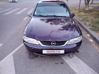 Opel vectra combi x18xe díly světla motor chladič startér