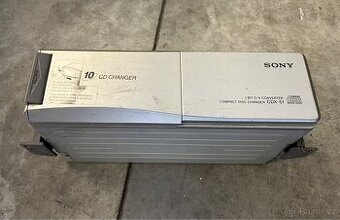 CD měnič SONY