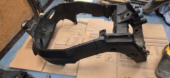 GSXR 750 K4-5 Rám s TP